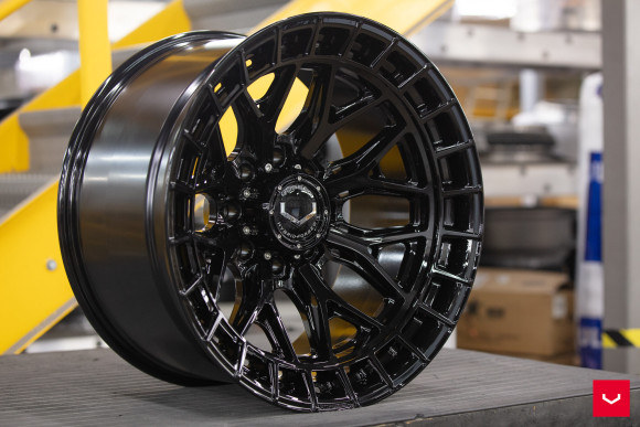Диски Vossen HFX-1 22x12, Цвет: Gloss Black (8 болтов) Диски Vossen HFX-1 22x12, Цвет: Gloss Black (8 болтов)