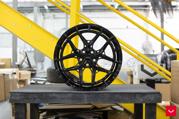 Диски Vossen HFX-1 19x8.5, Цвет: Gloss Black (5 болтов)